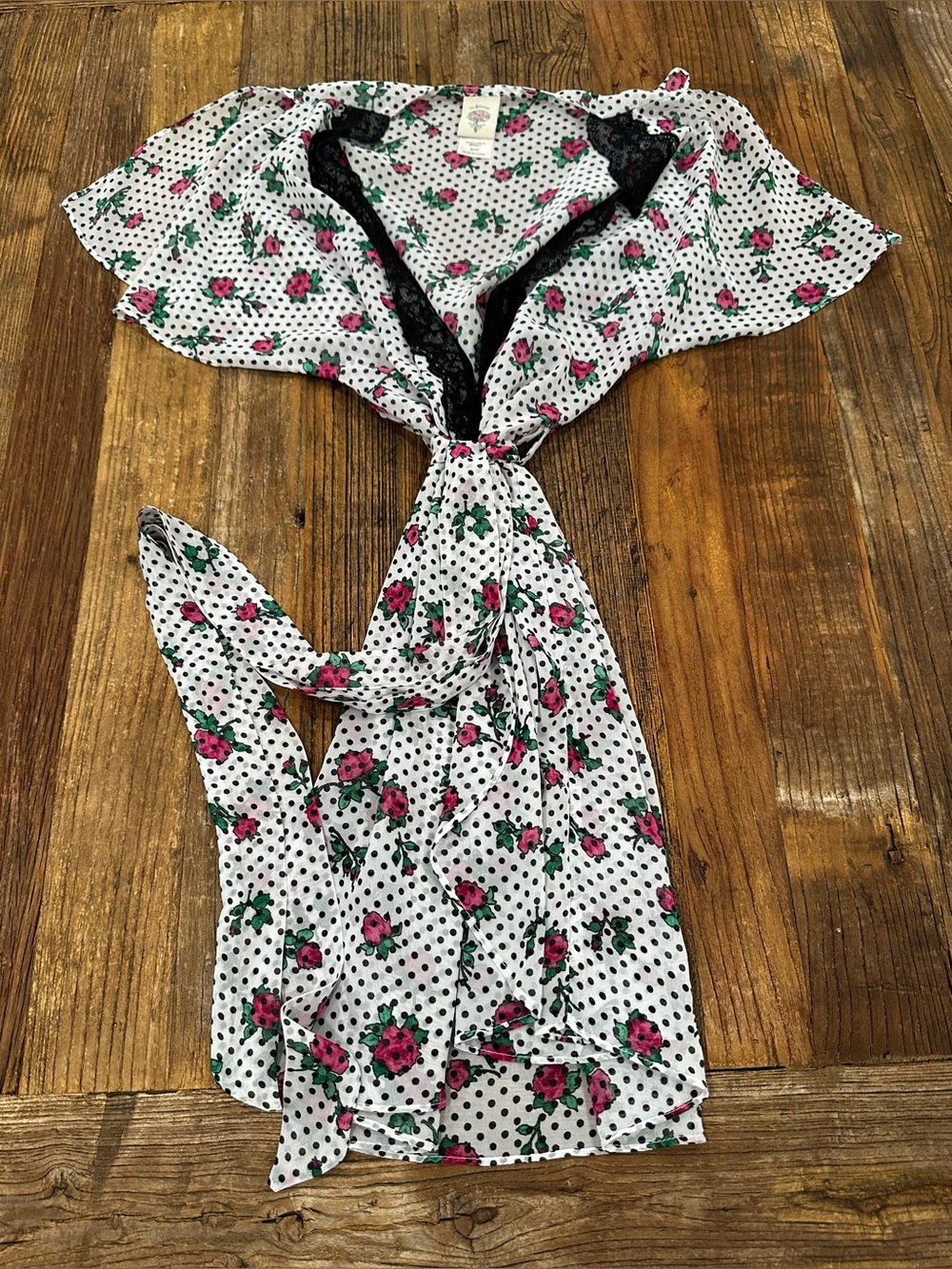 In Bloom Floral and Polka Dot Kimono Robe-no tag but never was used